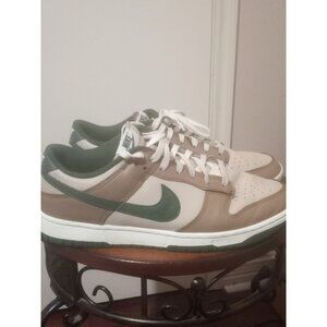 MENS NIKE DUNK LOW RATTAN CANYON BROWN- GREEN SNEAKER SHOES SZ 10.5 FB7160-231